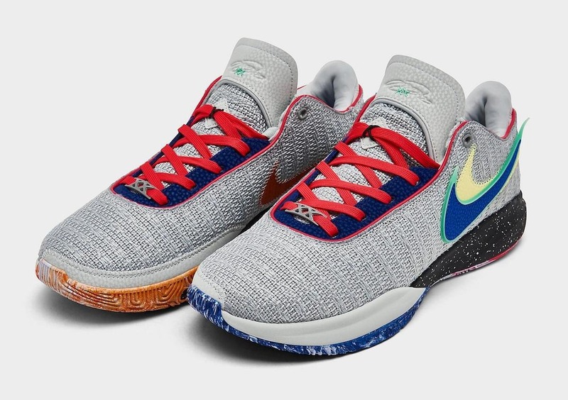 Mismatched Colours Emerge on the Nike LeBron 20